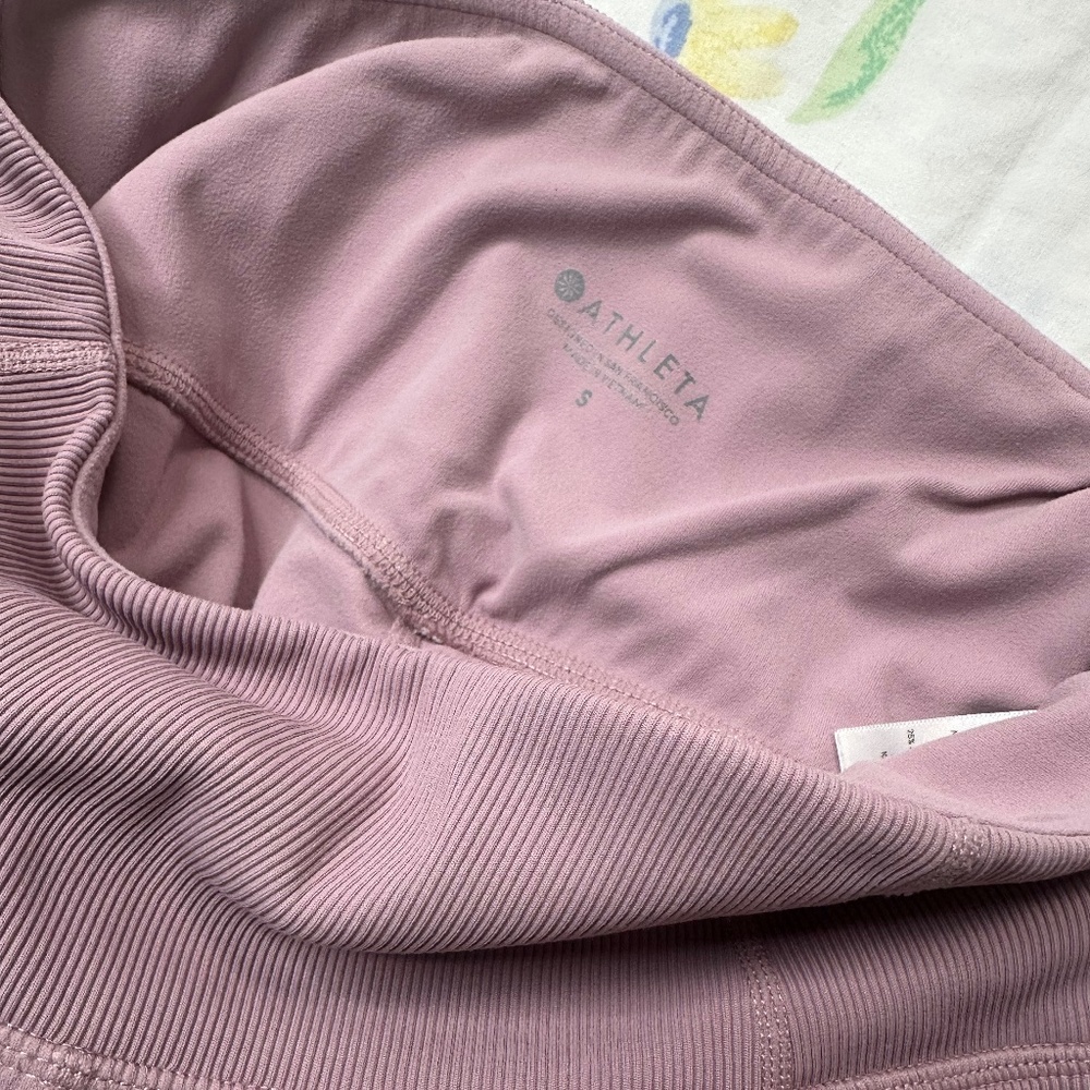 Athleta “Elation Hybrid Tight” leggings Small light purple mauve EUC
